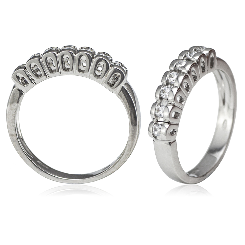 anello con zirconi